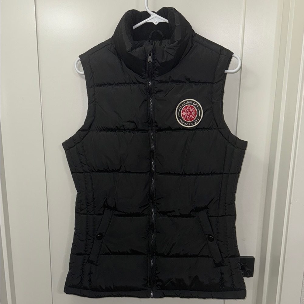 Women's Madden Girl Puffer Vest Size S/P